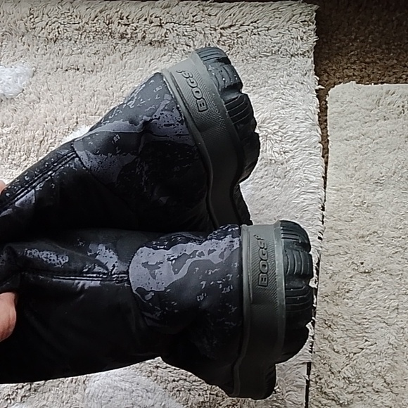 Bogs Black Camouflage 9 Women's Winter Boots NWOT - Picture 13 of 15